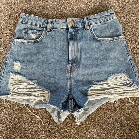 Zara High Rise Ripped Shorts - Picture 3 of 7